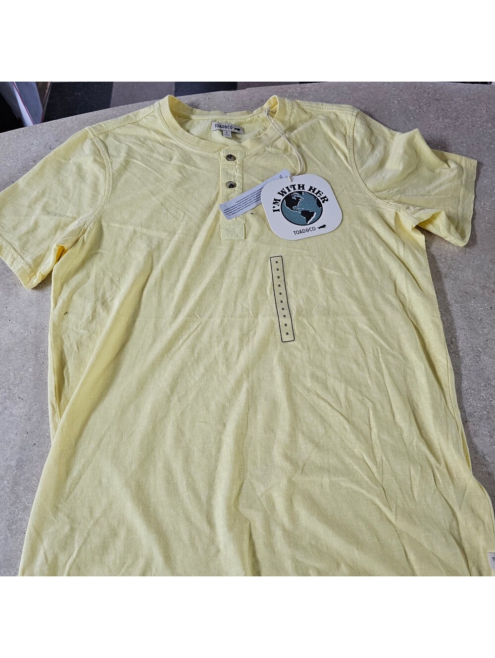 Toad&Co M's Primo SS Henley Short Sleeve Shirt in Butter Yellow, Size Small